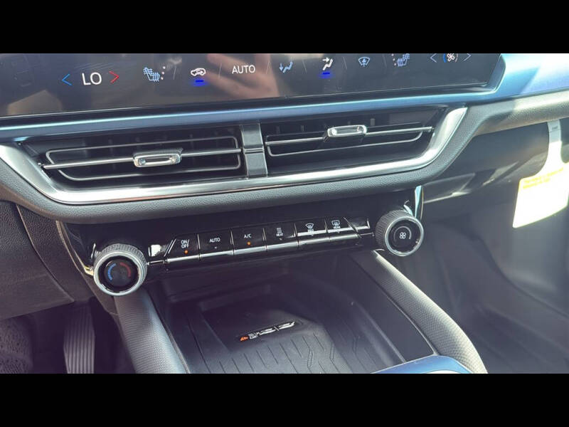 2025 Chevrolet Equinox EV LT 2