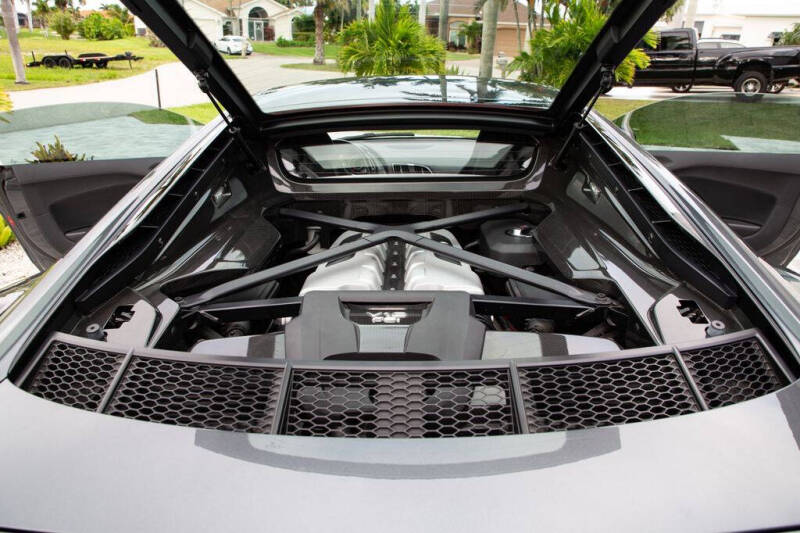 2017 Audi R8 5.2 quattro V10