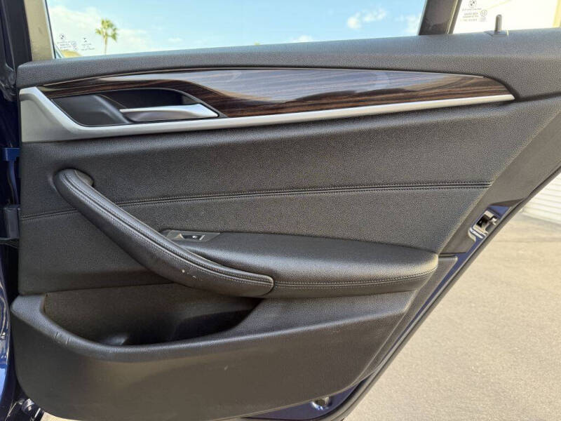 2017 BMW 5 Series 530i