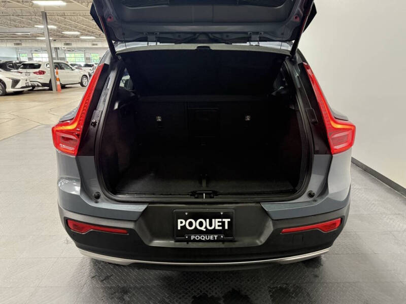 2021 Volvo XC40 T5 R-Design