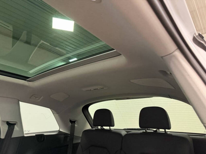 2023 Audi Q7 quattro Premium Plus 45 TFSI