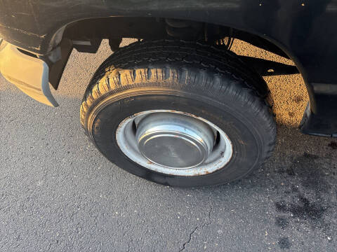 2001 Ford E-Series E-250