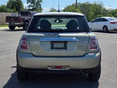 2011 MINI Cooper