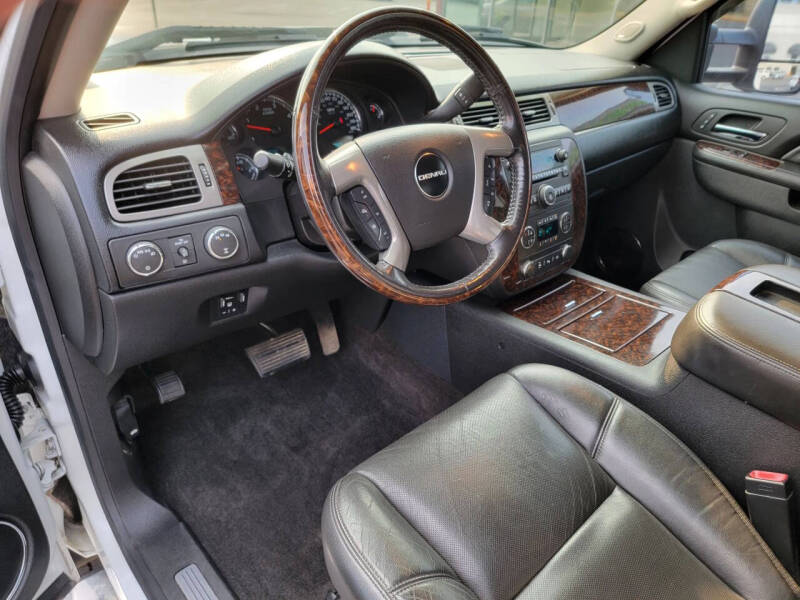 2012 GMC Sierra 3500HD Denali