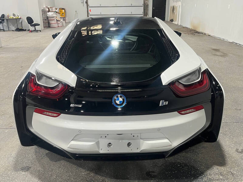 2015 BMW i8