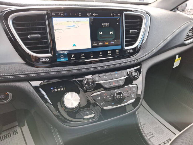 2026 Chrysler Pacifica Limited