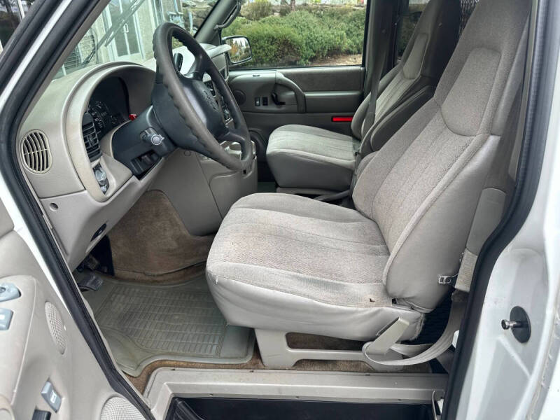 2002 Chevrolet Astro