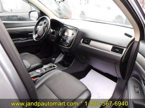 2015 Mitsubishi Outlander SE