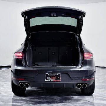 2020 Porsche Macan S