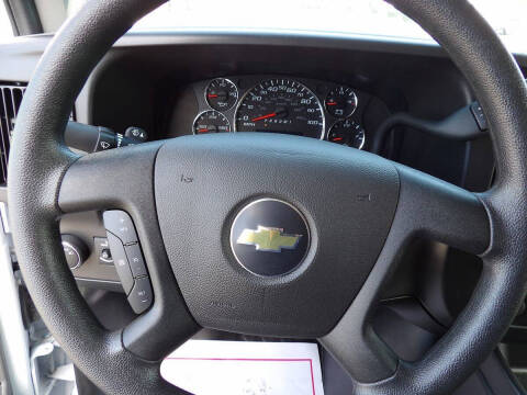 2025 Chevrolet Express 2500