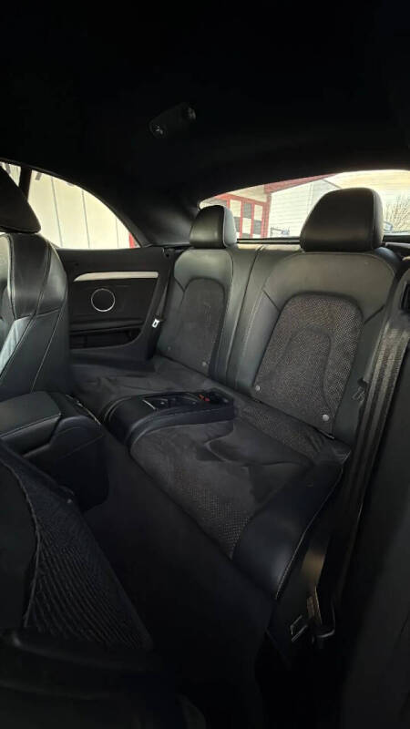 2011 Audi A5 2.0T quattro Prestige