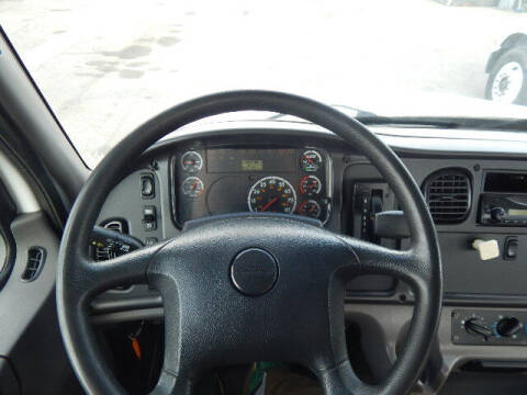 2014 Freightliner M2 106