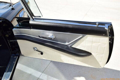 1957 Ford Thunderbird