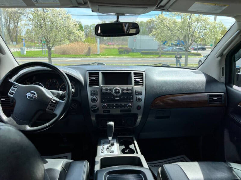 2011 Nissan Armada Platinum