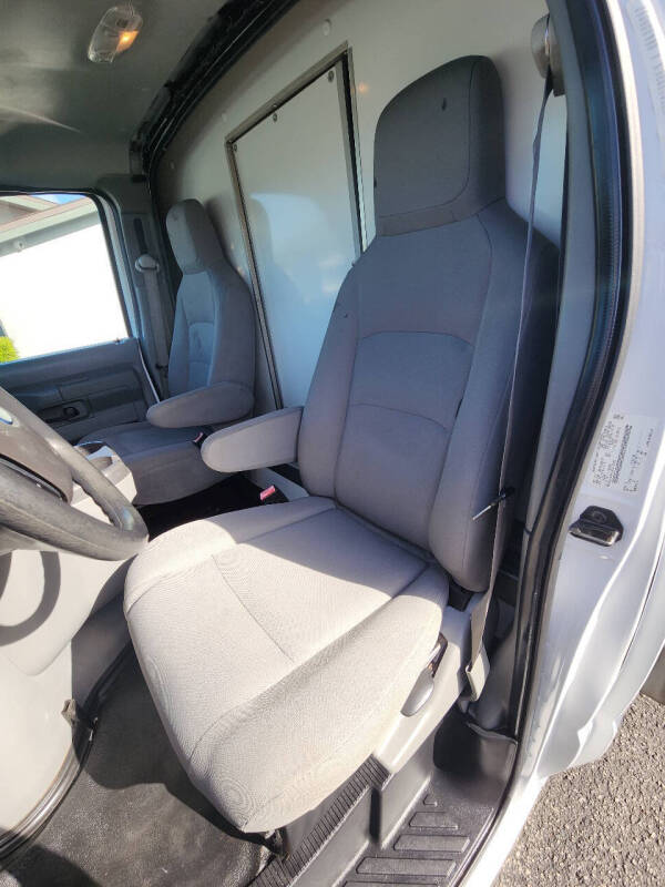 2015 Ford E-Series E-350 SD