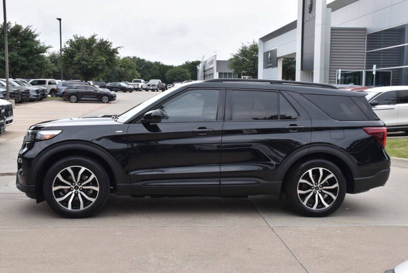 2023 Ford Explorer ST-Line