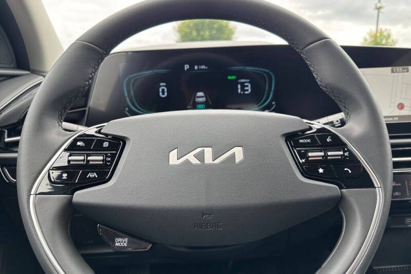 2026 Kia Niro EX