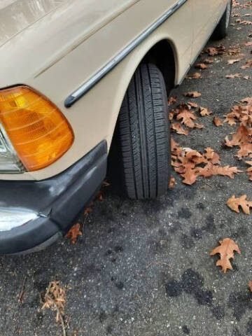 1982 Mercedes-Benz 300-Class