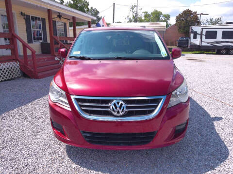 2011 Volkswagen Routan SE