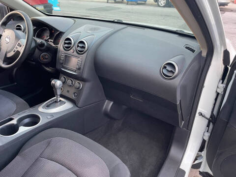 2013 Nissan Rogue SV w/SL Package