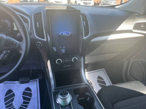 2021 Ford Edge SE