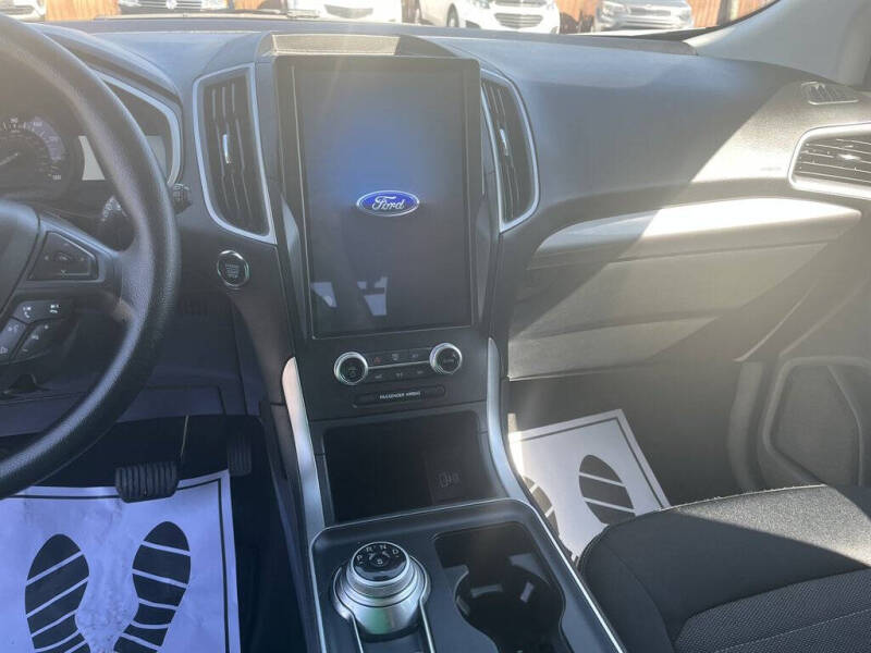 2021 Ford Edge SE