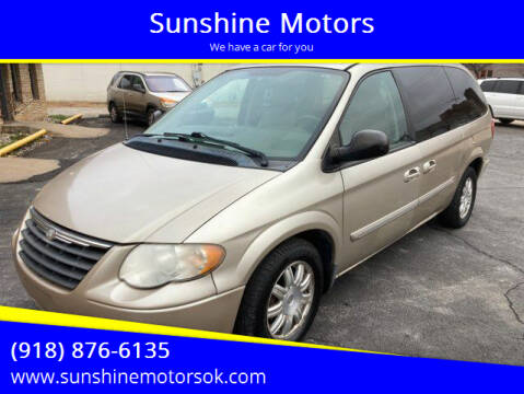 2006 Chrysler Town and Country for sale at Sunshine Motors in Bartlesville OK
