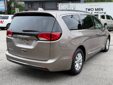 2017 Chrysler Pacifica