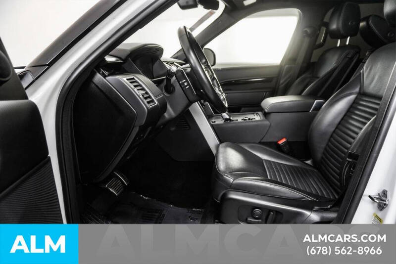 2022 Land Rover Discovery P300 S R-Dynamic