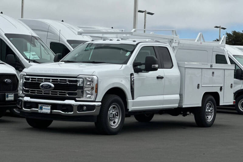 2025 Ford F-350 Super Duty XL