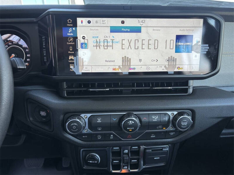 2025 Jeep Gladiator Sport