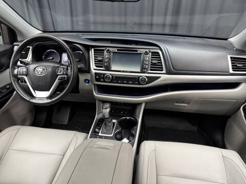 2017 Toyota Highlander XLE