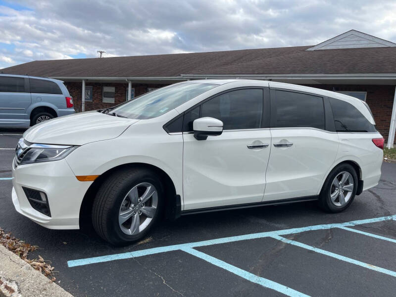 Used 2018 Honda Odyssey EX-L with VIN 5FNRL6H71JB095447 for sale in Daleville, IN