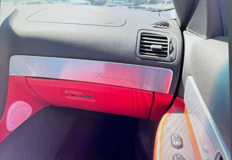 2002 Ford Thunderbird Deluxe