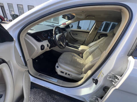 2016 Ford Taurus Limited