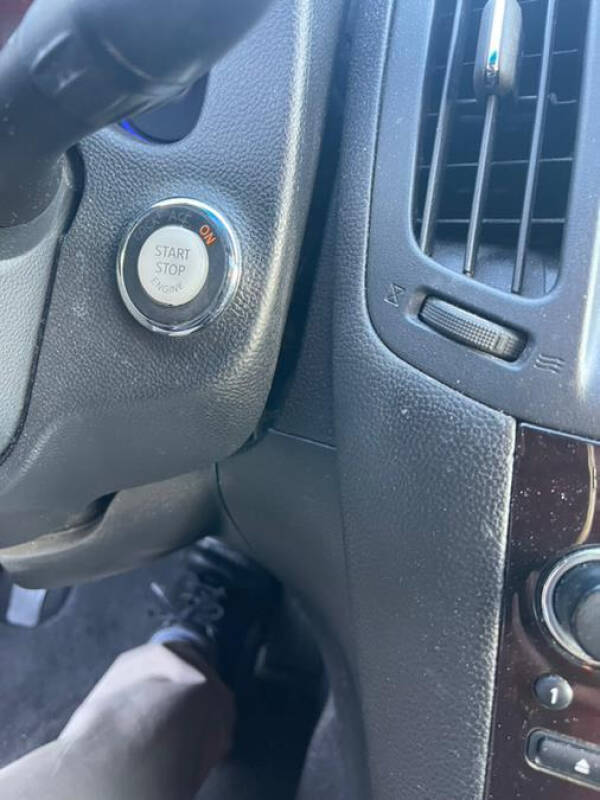 2011 Infiniti G37 Coupe x