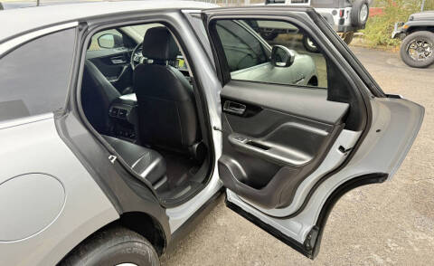 2019 Jaguar F-PACE 25t Premium