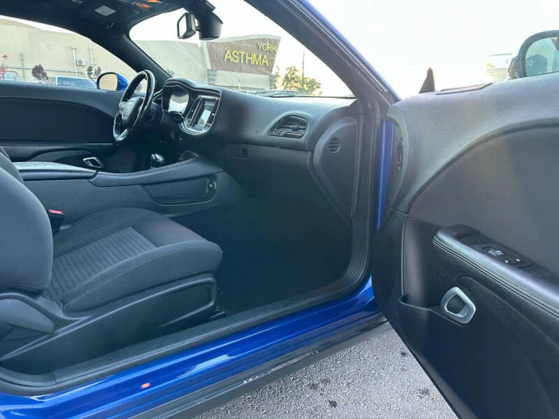 2019 Dodge Challenger SXT