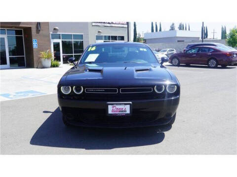 2016 Dodge Challenger SXT
