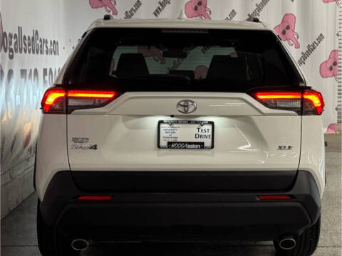 2019 Toyota RAV4 XLE Premium