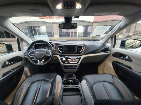 2019 Chrysler Pacifica Touring L