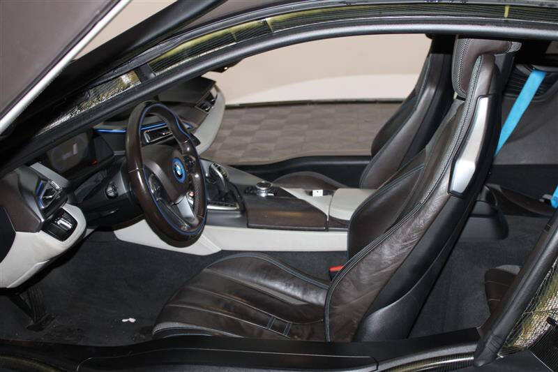 2015 BMW i8