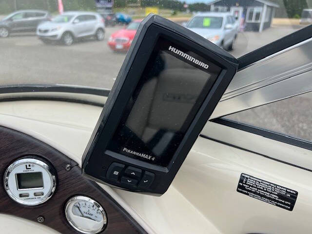 2000 Valiant VIP 18ft