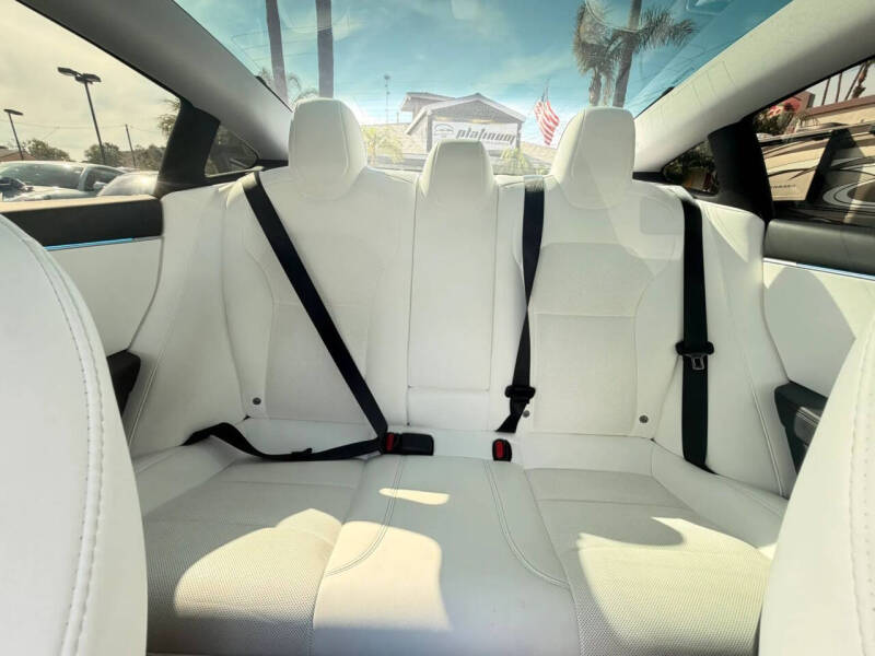 2025 Tesla Model 3 Long Range