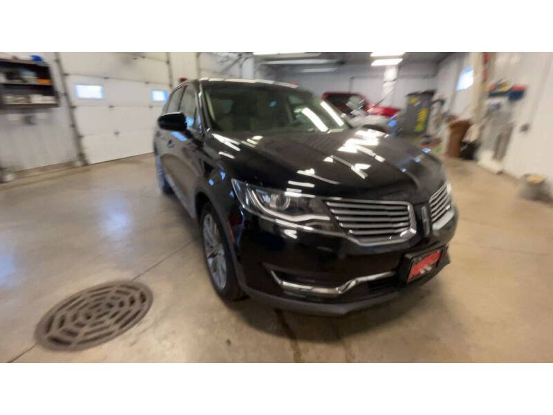 Used 2017 Lincoln MKX Reserve with VIN 2LMPJ8LP2HBL45804 for sale in Hazel Green, WI