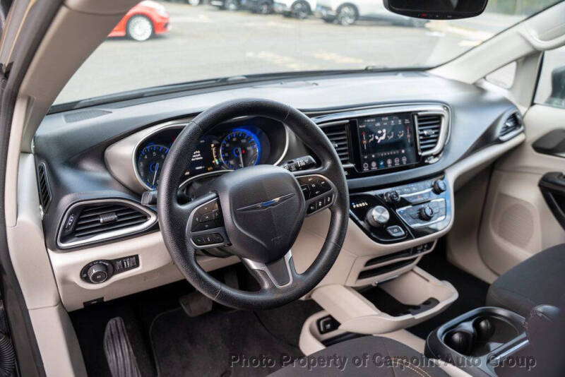 2020 Chrysler Pacifica Touring
