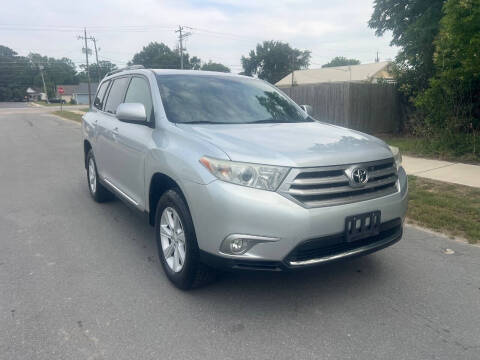 2013 Toyota Highlander SE