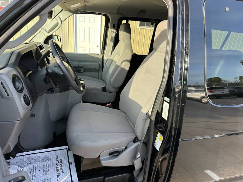 2014 Ford E-Series E-150 XL