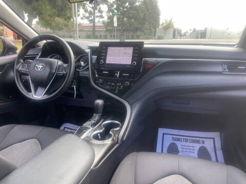 2022 Toyota Camry LE