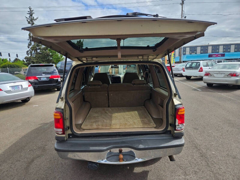 2000 Ford Explorer XLT